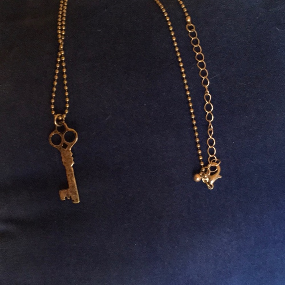 Gold Tone Key Necklace - Picture 2 of 4